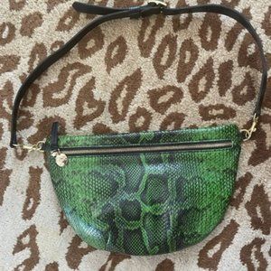 Clare V Grande Fanny